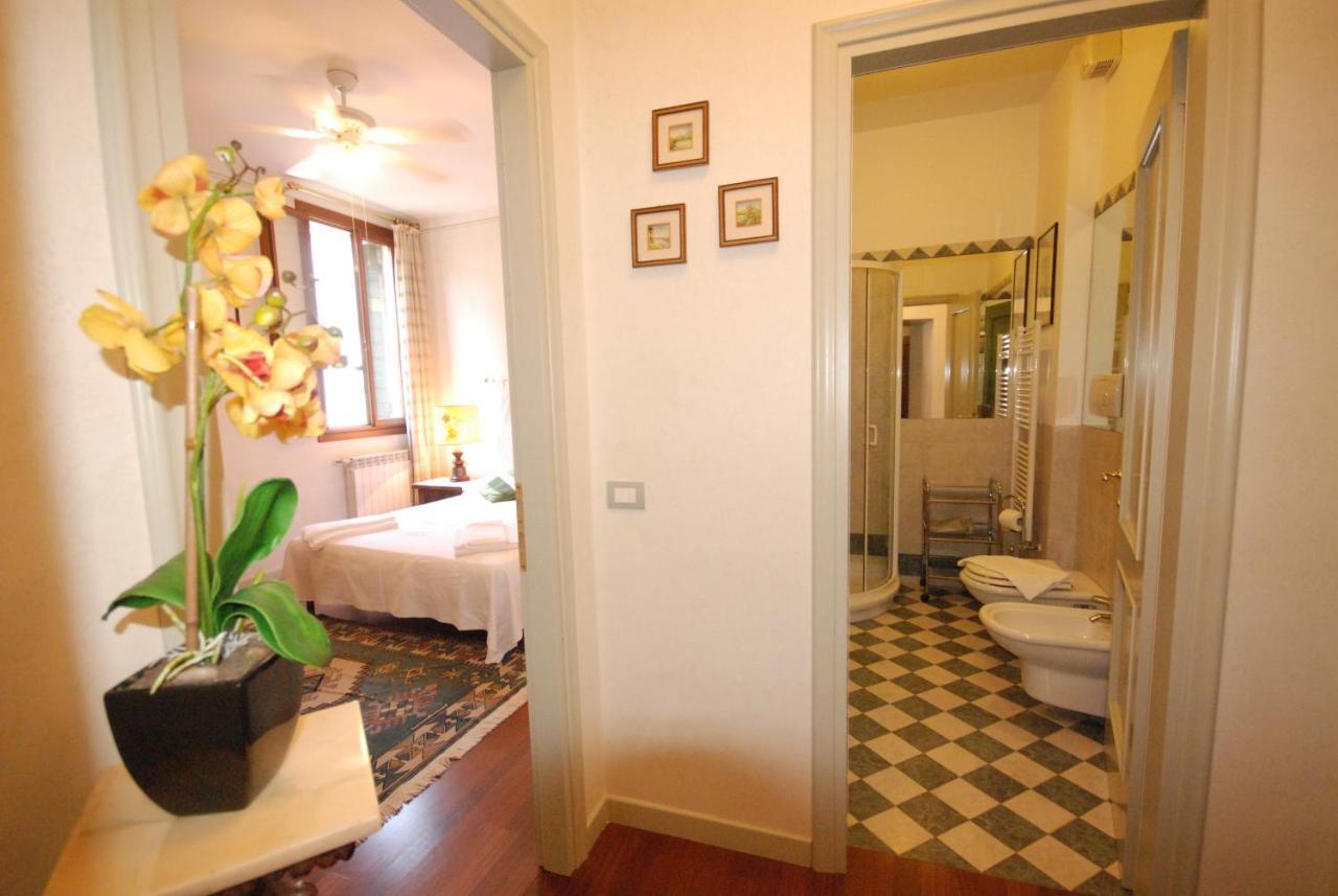 Apartment Casa Verde Canal View Venedig